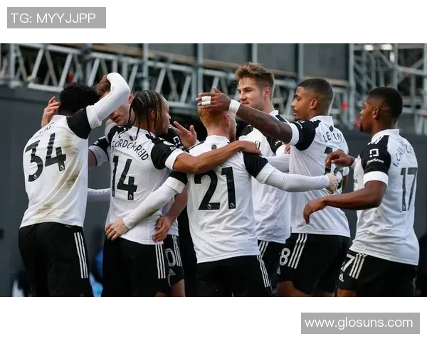 意甲激战：多特蒙德逆转曼城4-3全场沸腾瞬间回顾与分析